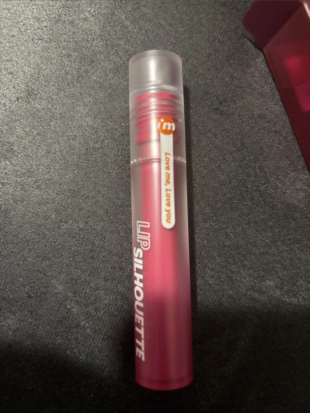 I’m meme meme lip